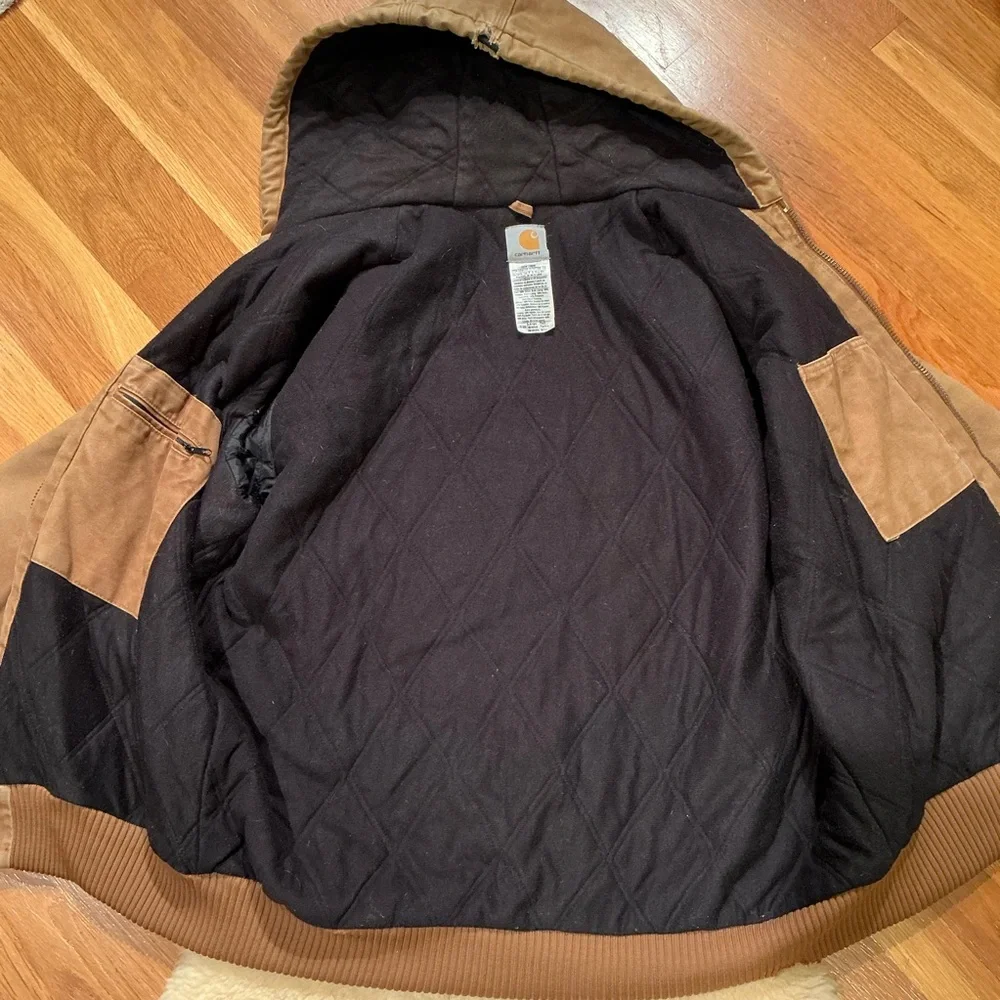Vintage distressed tan hooded Carhartt jacket - Picture 3 of 12
